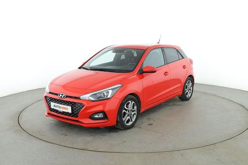 Gebraucht Hyundai i20 Style 101 PS (74 kW) 2018 Rot Limousine