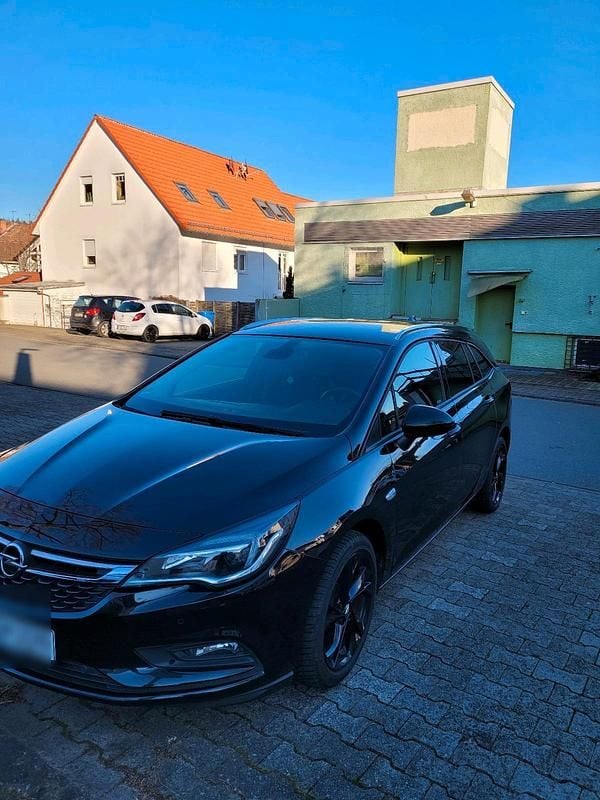 Gebraucht Opel Astra 110 PS (80 kW) 2017 Schwarz Kombi