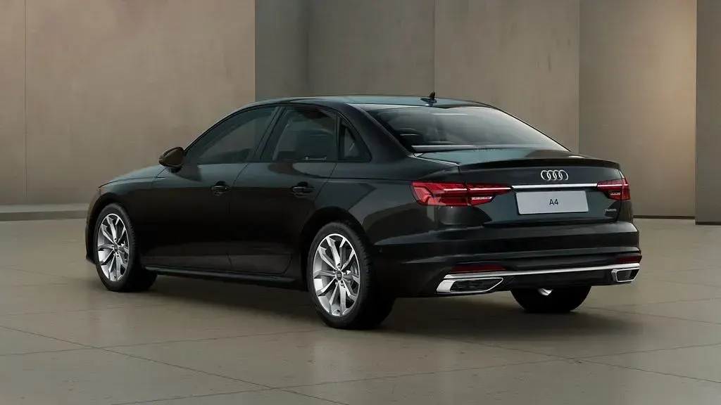 Gebraucht Audi A4 Advanced 204 PS (150 kW) 2024 Schwarz Limousine