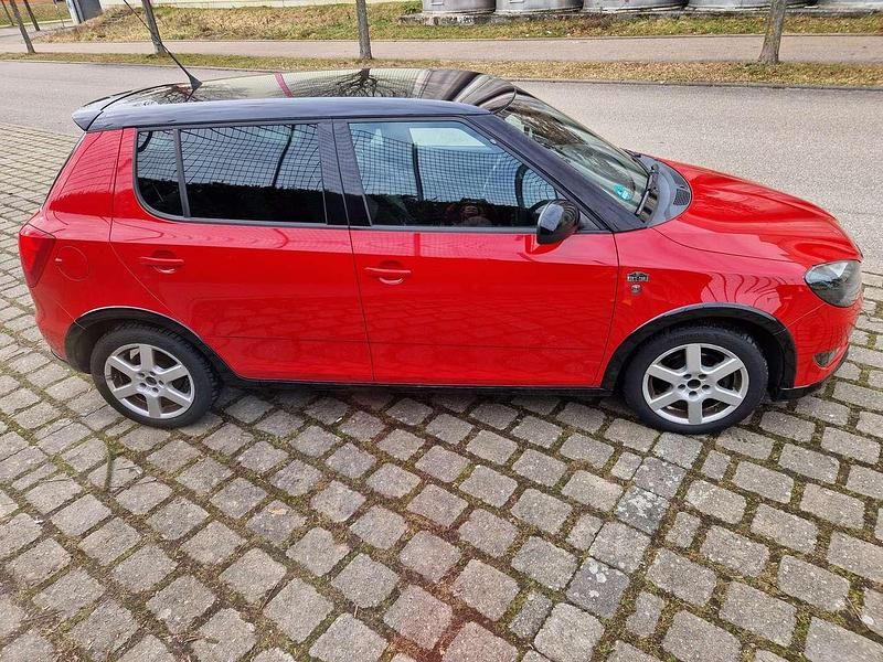 Gebraucht Skoda Fabia Monte Carlo 86 PS (63 kW) 2011 Rot Limousine