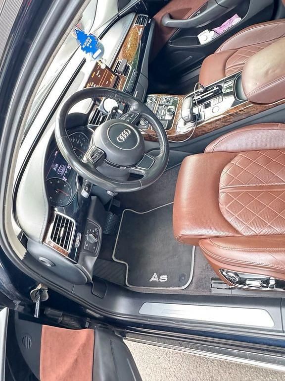 Gebraucht Audi A8 250 PS (183 kW) 2013 Blau Limousine