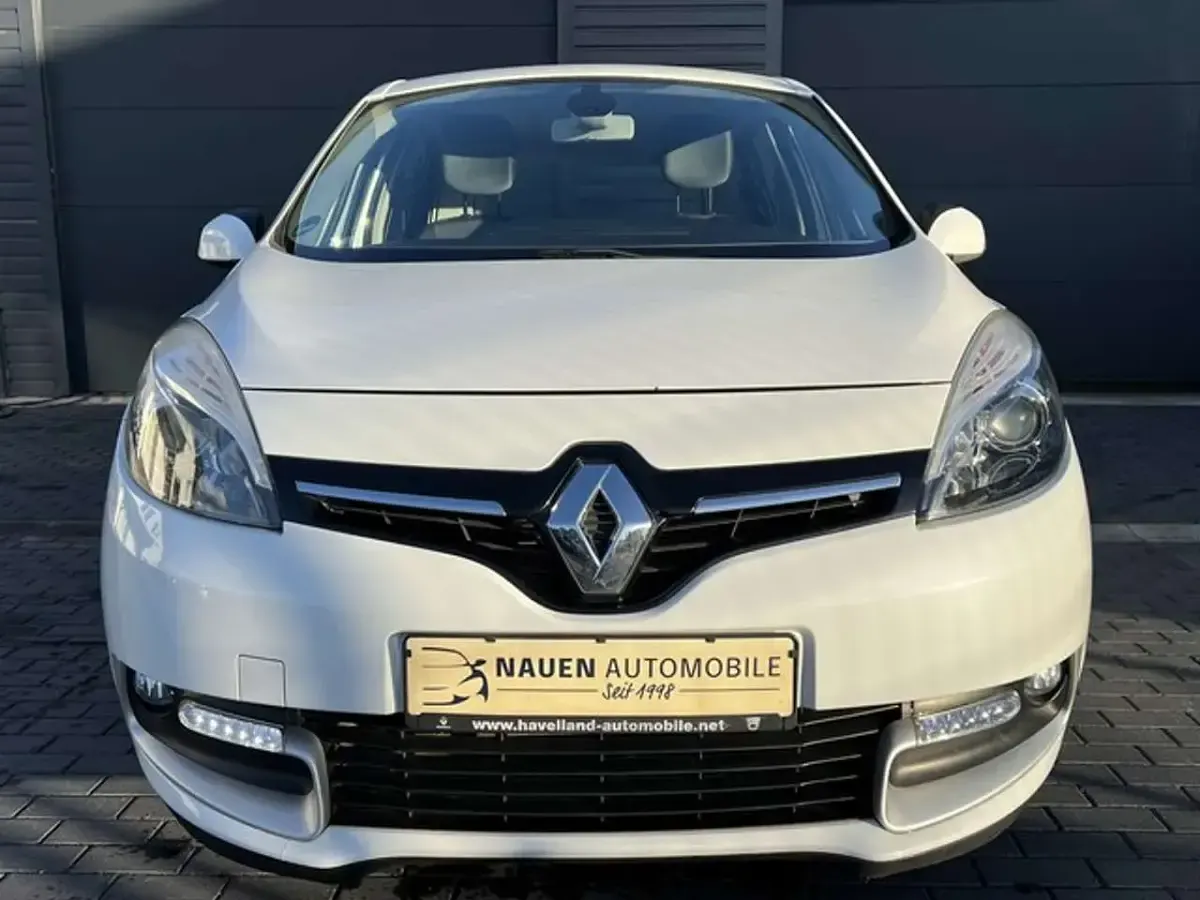 Używany Renault Scénic III Initiale Paris 110 KM (80 kW) 2014 Biały Minivan