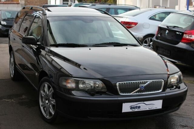 Gebraucht Volvo V70 209 PS (153 kW) 2004 Schwarz metallic Kombi