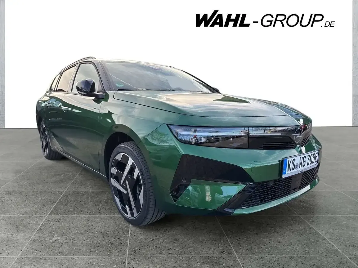 Gebraucht Opel Astra Ultimate 114 kW (156 PS) 2026 /typ aussenverkleidung lacki Kombi