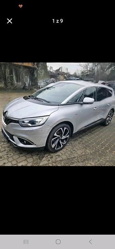 Silber Gebraucht 2017 Renault Grand Scénic IV Bose Edition Van / Kleinbus | 9.000 € (Superpreis) - Bild 1/4