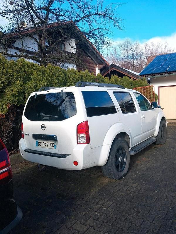 Gebraucht Nissan Pathfinder 171 PS (125 kW) 2008 Weiß SUV