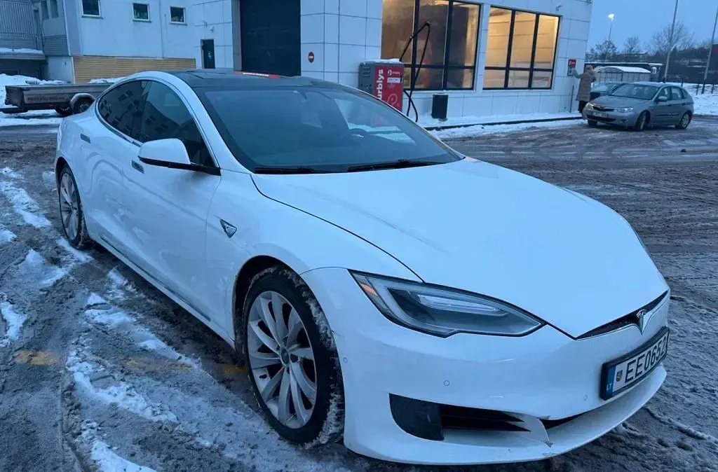 Second-hand Tesla Model S 269 kW (367 CP) 2017 Alb Hatchback