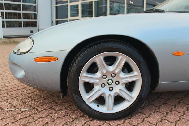 Gebraucht Jaguar XK8 284 PS (208 kW) 1997 Blau Cabrio