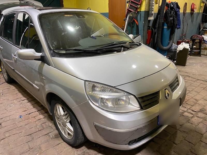 Gebraucht Renault Mégane 130 PS (95 kW) 2005 Grau Van / Kleinbus