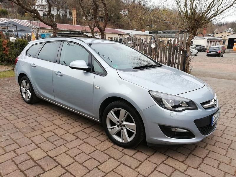 Gebraucht Opel Astra Style 140 PS (102 kW) 2015 Silber Kombi