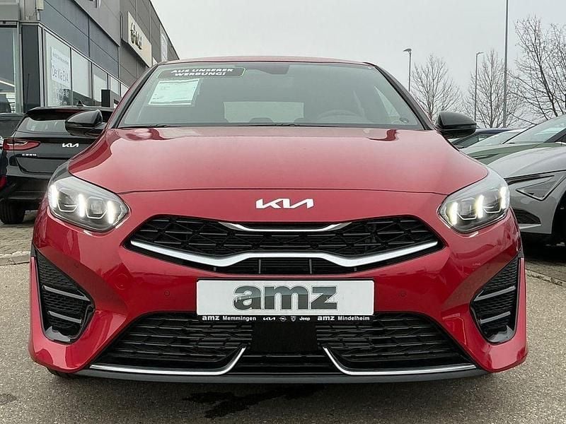 Neu Kia Ceed GT-Line 140 PS (102 kW) 2025 Infrarot Kleinwagen