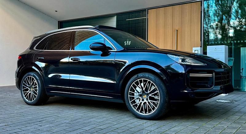 Gebraucht Porsche Cayenne 549 PS (403 kW) 2018 Schwarz SUV