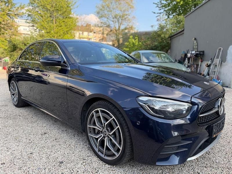 Gebraucht Mercedes E400 AMG 330 PS (242 kW) 2021 Blau Limousine