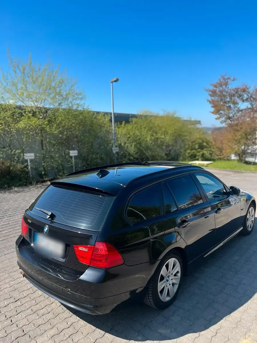 Gebraucht BMW 318 143 PS (105 kW) 2012 Kombi