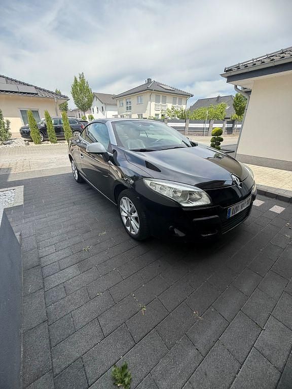 Schwarz Gebraucht 2010 Renault Mégane Cabriolet Luxe Cabrio | 4.700 € (Fairer Preis) - Bild 1/4