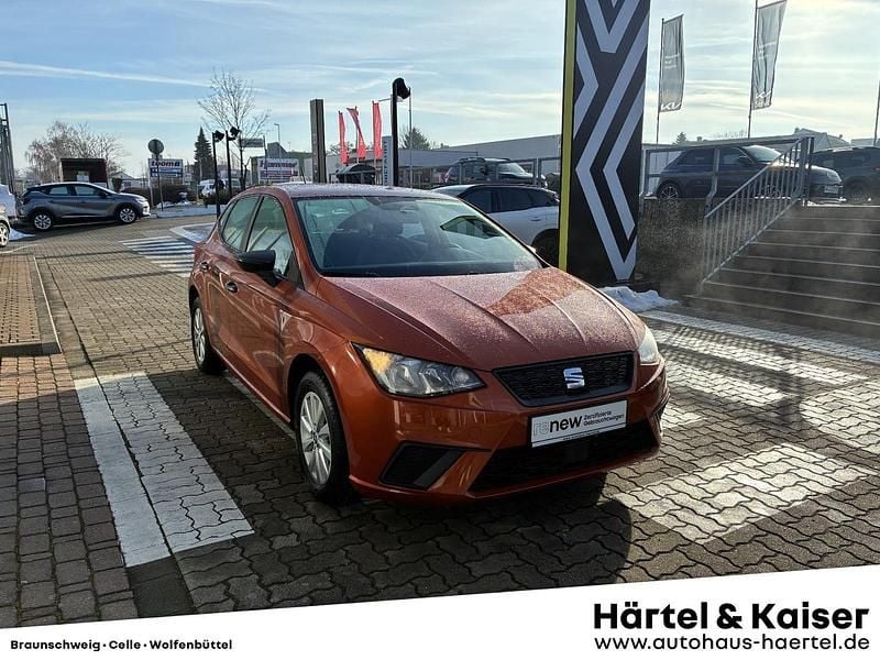 Eclipse orange (orange) Gebraucht 2018 Seat Ibiza Reference Kleinwagen | 9.950 € (Guter Preis) - Bild 1/4