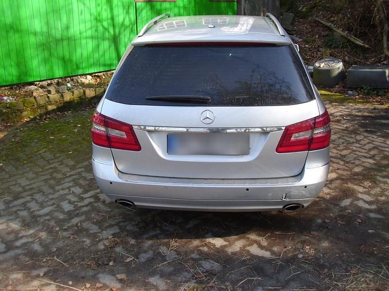 Gebraucht Mercedes E350 231 PS (169 kW) 2010 Kombi