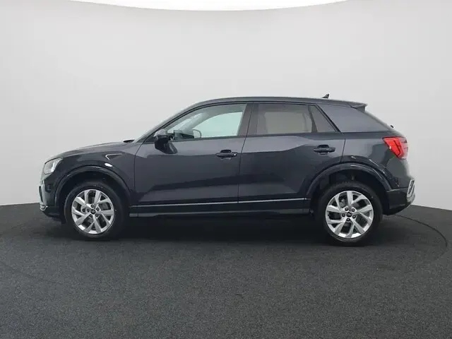 Gebraucht Audi Q2 Advanced Plus 150 PS (110 kW) 2026 Manhattangrau metallic SUV