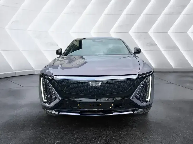 Gebraucht Cadillac LYRIQ 388 kW (528 PS) 2024 Grau SUV