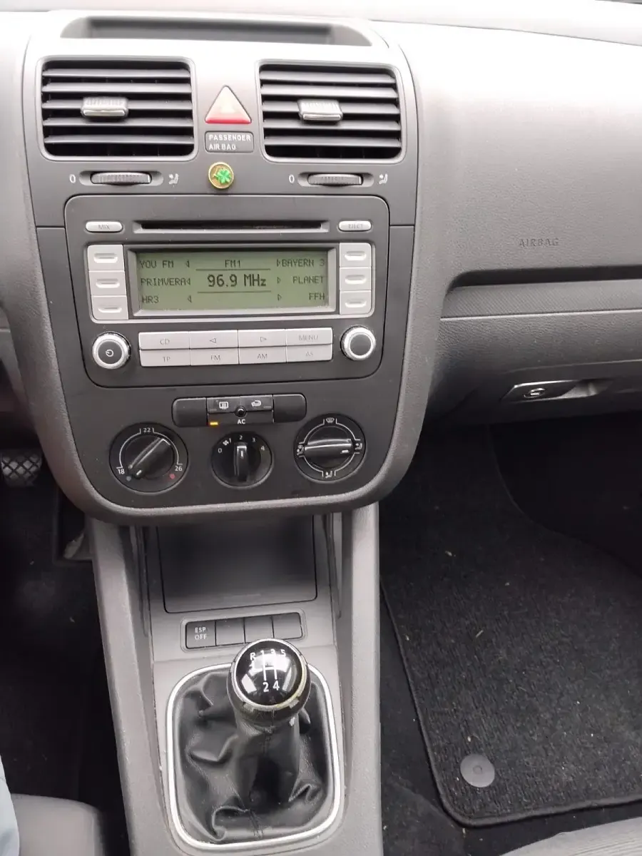 Gebraucht VW Golf V 80 PS (58 kW) 2007 Schwarz Kleinwagen