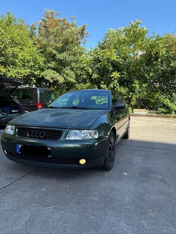Grün Gebraucht 2003 Audi A3 Kleinwagen | 1.990 € (Teuer) - Bild 1/4