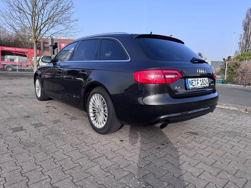 Gebraucht Audi A4 Ambiente 170 PS (125 kW) 2015 Grau Kombi