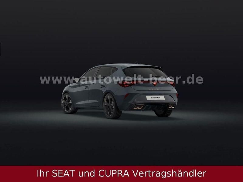 Neu Cupra Leon 204 PS (150 kW) 2026 Blau Limousine