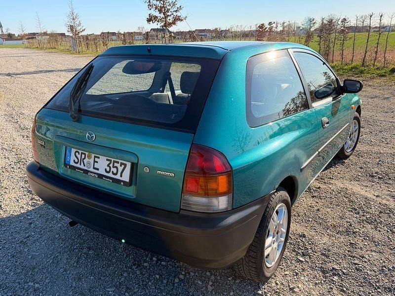 Gebraucht Mazda 323 Comfort 73 PS (53 kW) 1998 Grün Limousine