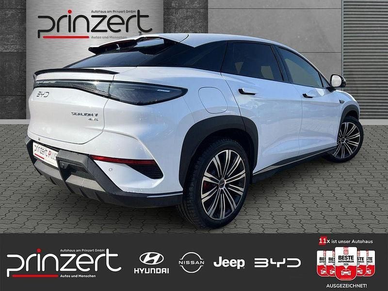 Nowe BYD Sealion 7 389 kW (530 KM) 2026 Biały SUV