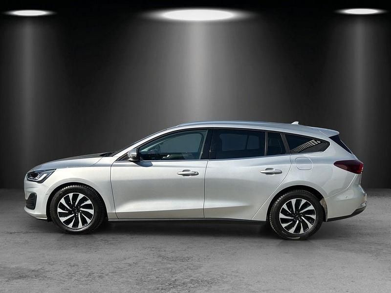 Używany Ford Focus Titanium X 116 KM (85 kW) 2023 Srebrny Kombi