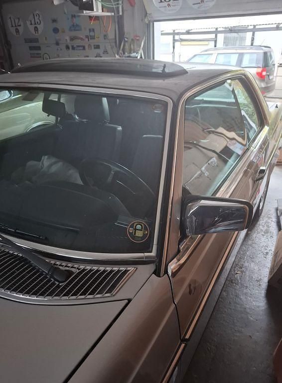 Gebraucht Mercedes 280 185 PS (136 kW) 1985 Silber Coupé