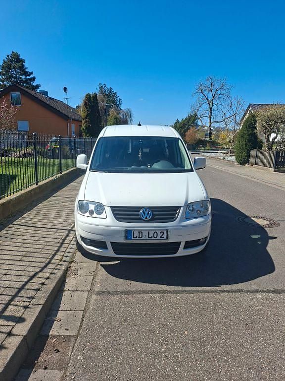 Gebraucht VW Caddy Maxi 105 PS (77 kW) 2010 Weiß Van / Kleinbus