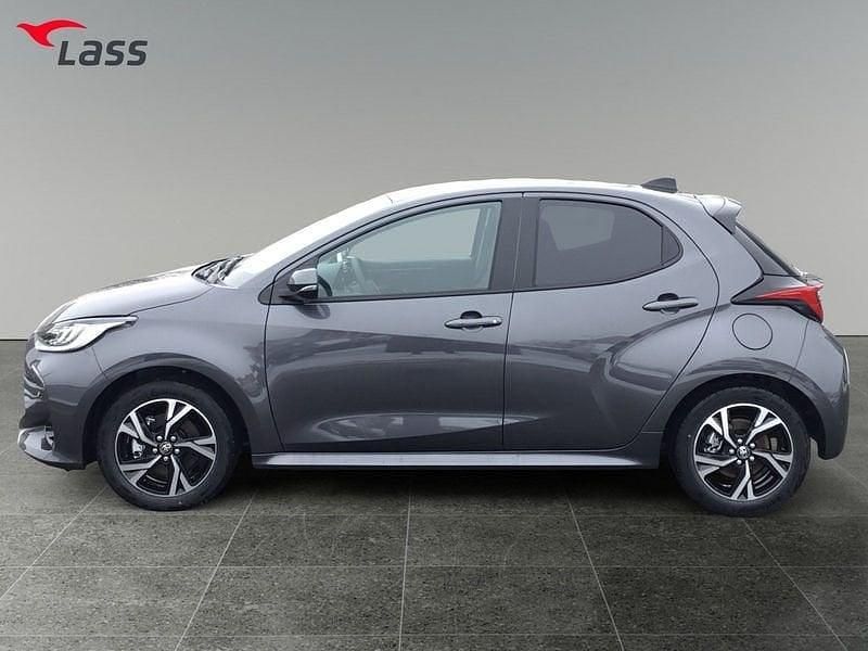 Neu Toyota Yaris Hybrid 117 PS (86 kW) 2025 Marlingrau metallic Kleinwagen