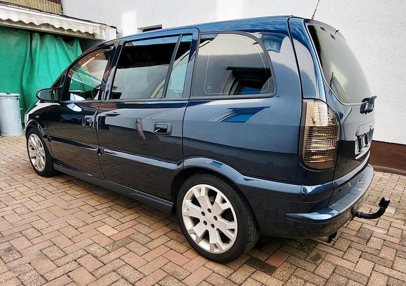 Gebraucht Opel Zafira 147 PS (108 kW) 2002 Blau Van / Kleinbus