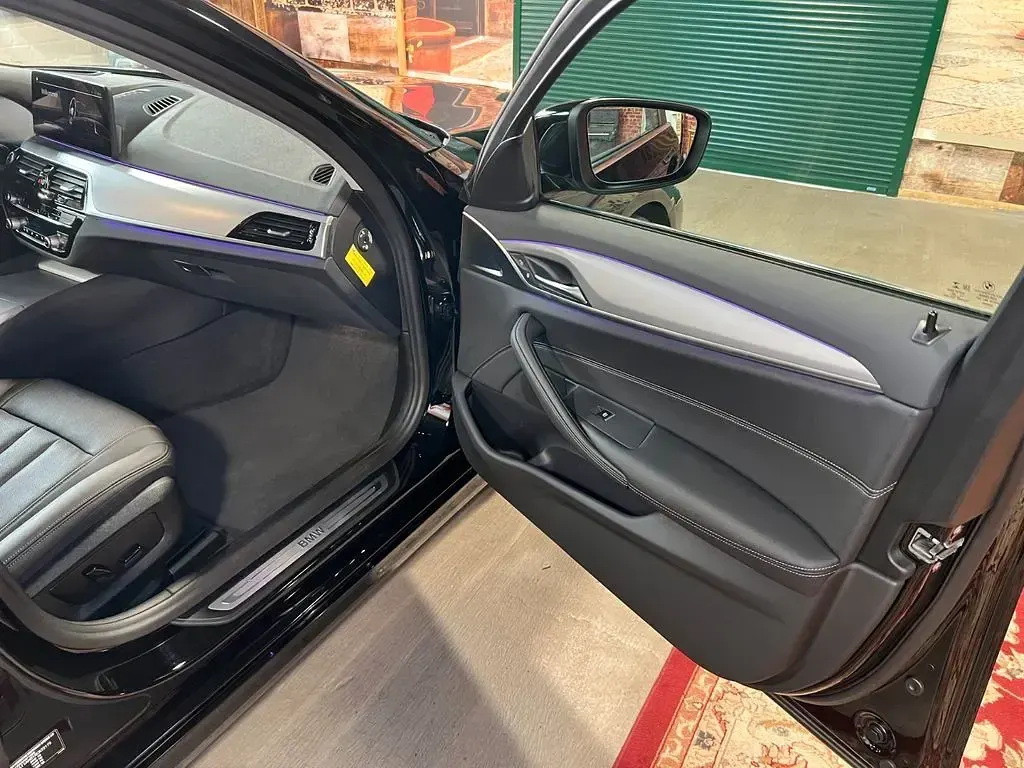 Gebraucht BMW 530 286 PS (210 kW) 2022 Schwarz Limousine