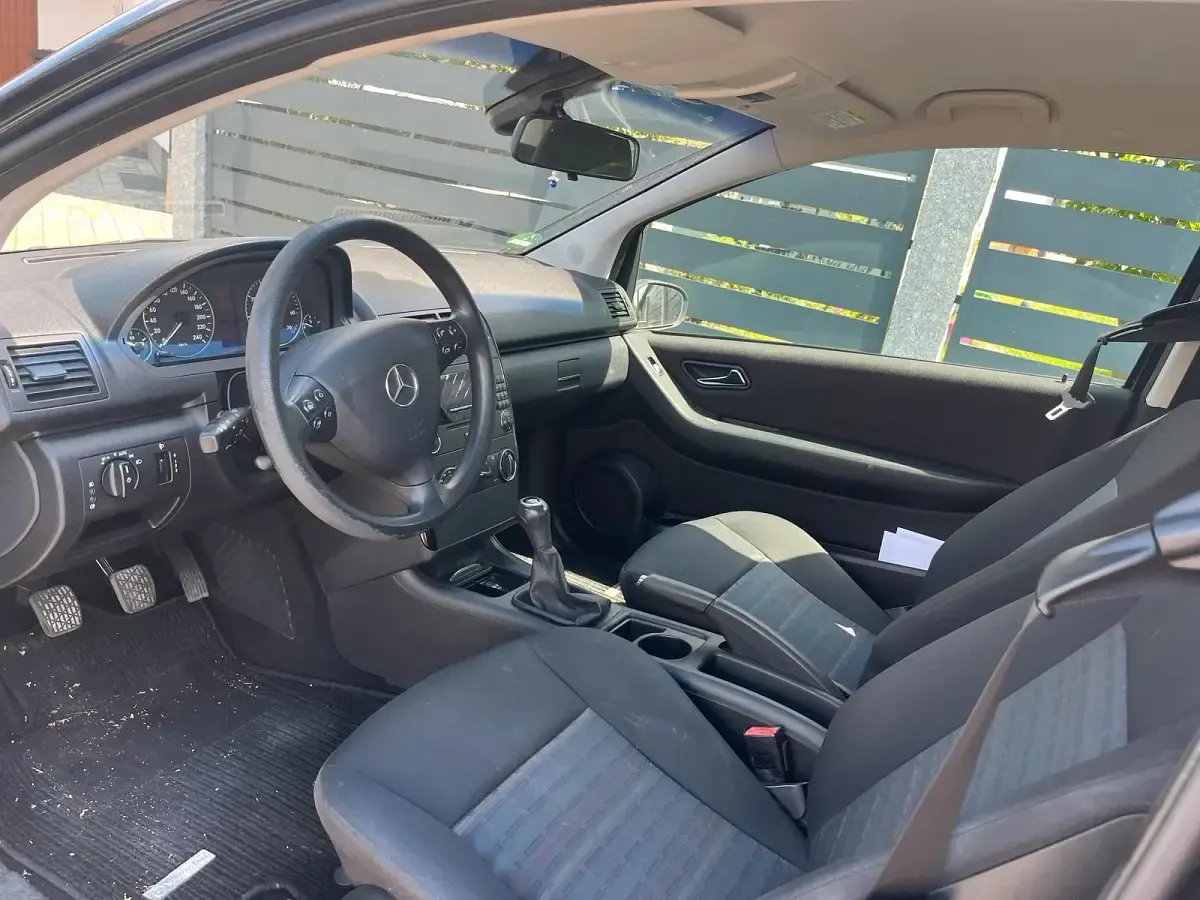 Gebraucht Mercedes A150 95 PS (69 kW) 2004 Schwarz Kleinwagen