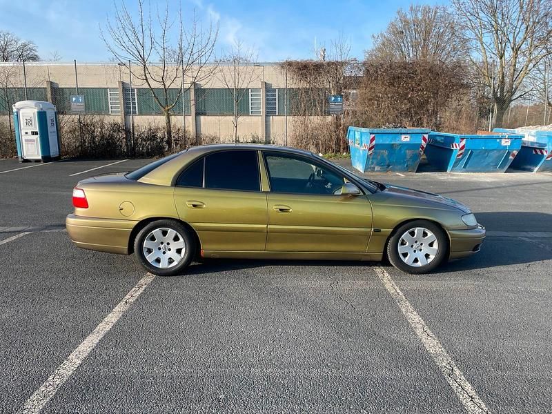 Gebraucht Opel Omega 144 PS (105 kW) 2000 Gold Limousine
