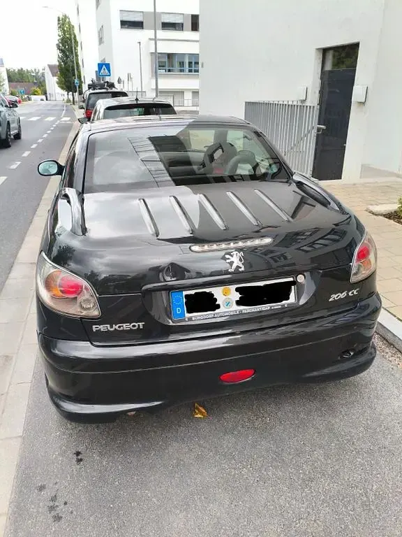 Gebraucht Peugeot 206 CC 109 PS (80 kW) 2005 Schwarz Cabrio