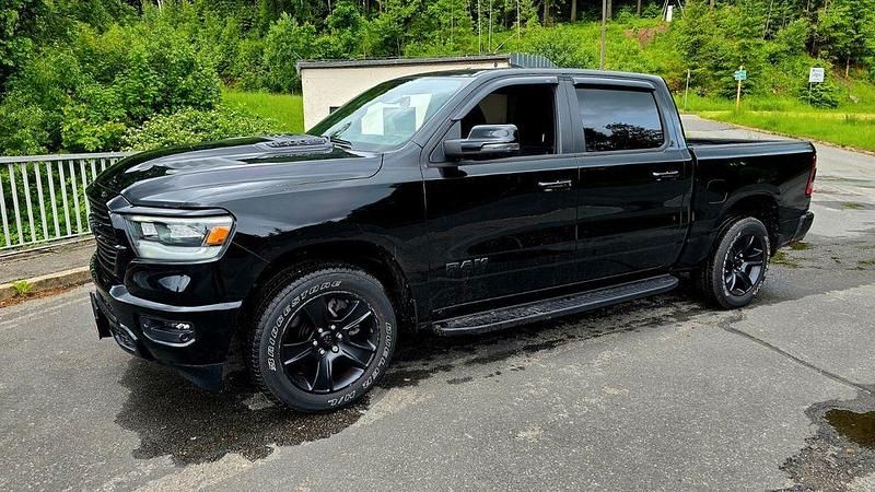 Schwarz Gebraucht 2023 Dodge Ram Abholung | 58.990 € (Teuer) - Bild 1/4