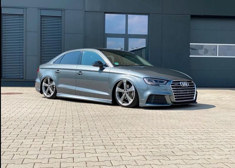 Gebraucht Audi A3 Ambiente 190 PS (139 kW) 2016 Grau Limousine