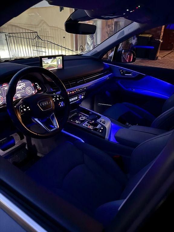 Używany Audi Q7 Ambiente 272 KM (200 kW) 2016 Szary SUV