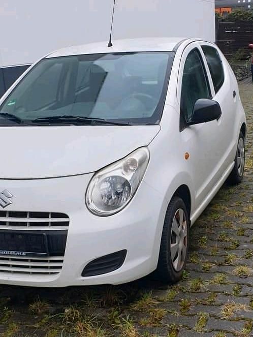 Weiß Gebraucht 2009 Suzuki Alto Kleinwagen | 1.700 € (Guter Preis) - Bild 1/4