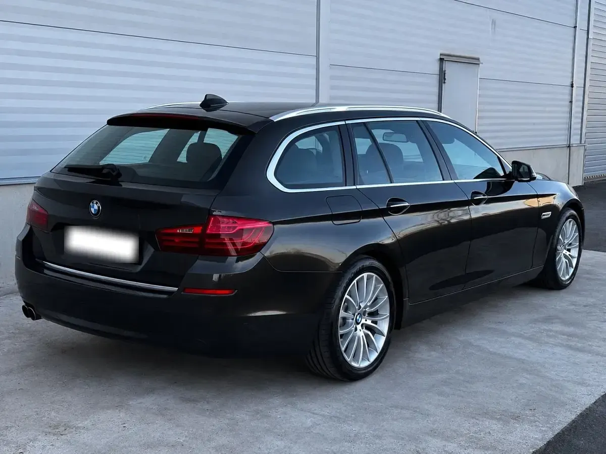 Gebraucht BMW 520 135 PS (99 kW) 2014 Braun Kombi