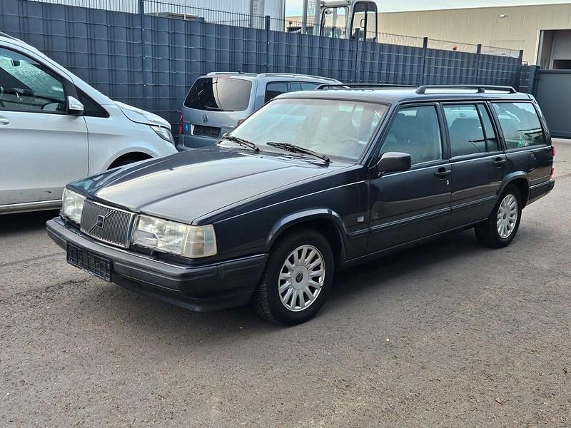 Grau Gebraucht 1998 Volvo 940 Standard Kombi | 9.450 € - Bild 1/4