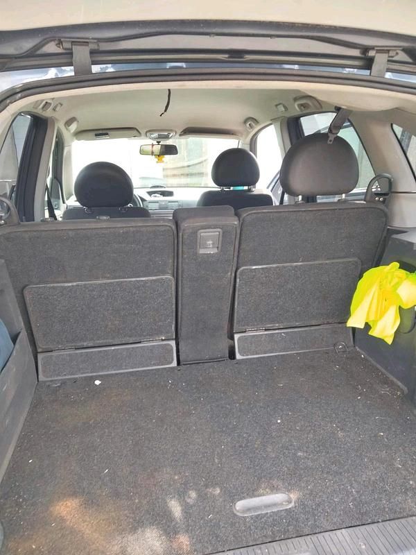 Second-hand Opel Meriva 100 CP (73 kW) 2006 Albastru Monovolum