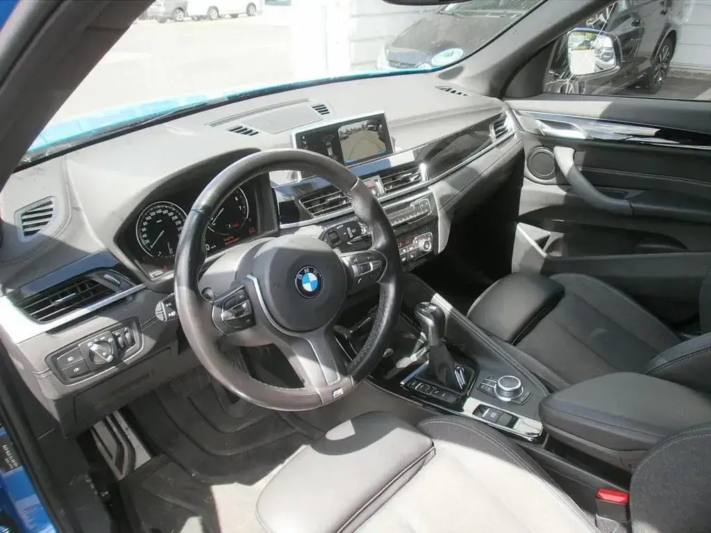 Gebraucht BMW X1 M Sport 220 PS (161 kW) 2021 Misano blau metallic SUV