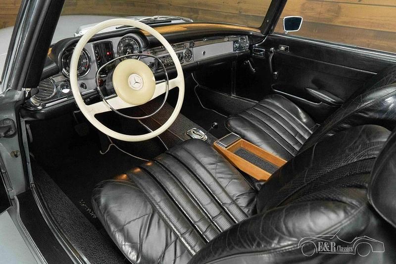 Gebraucht Mercedes SL280 170 PS (125 kW) 1968 Grau Cabrio