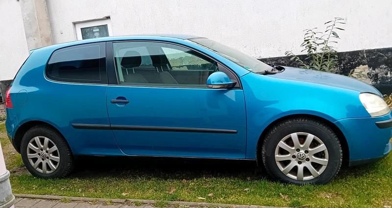 Gebraucht VW Golf IV 101 PS (74 kW) 2005 Blau Limousine
