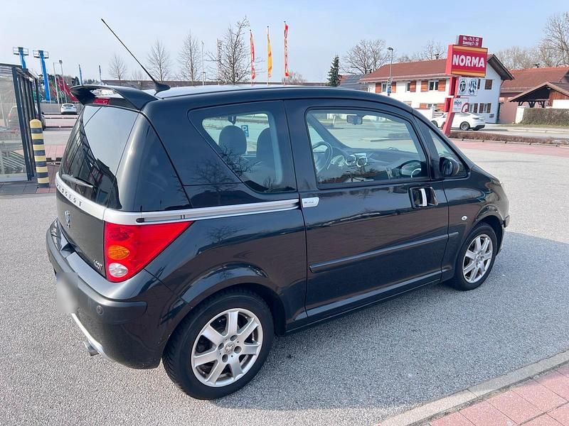 Gebraucht Peugeot 1007 105 PS (77 kW) 2006 Schwarz Van / Kleinbus