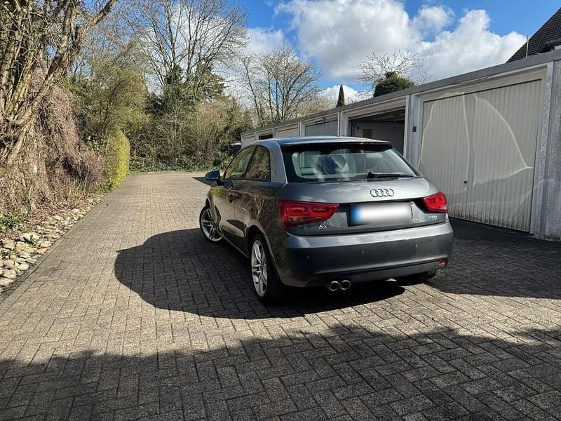 Gebraucht Audi A1 S-Line 122 PS (89 kW) 2014 Grau Kleinwagen